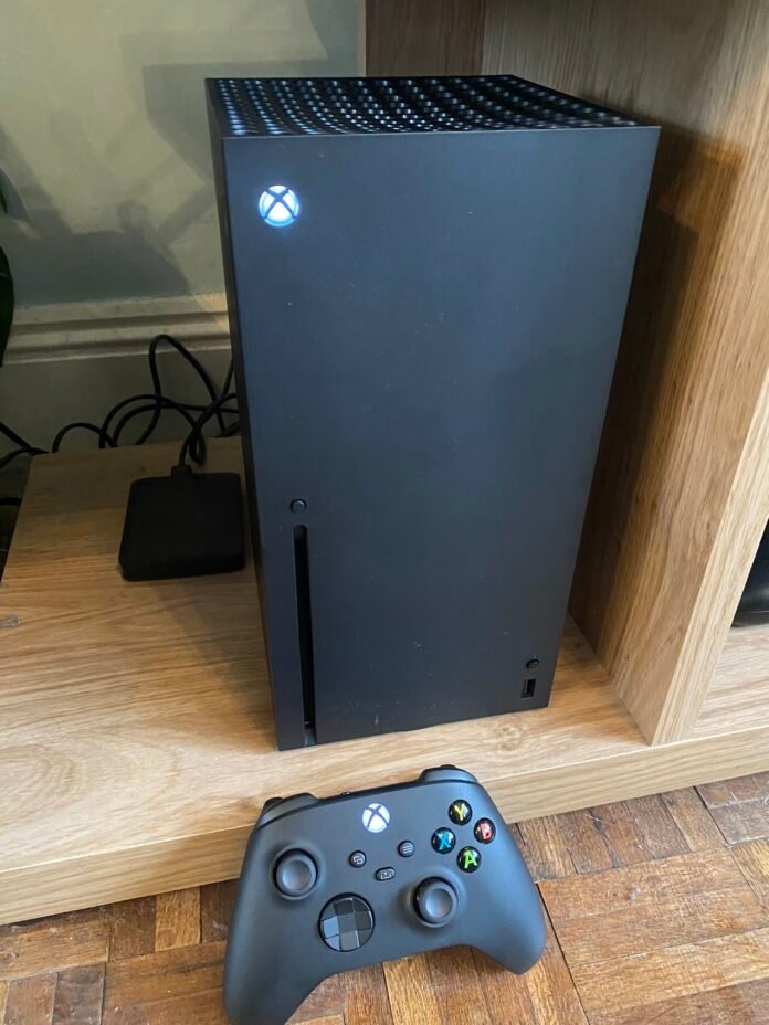 Consola Xbox Series X, la marca detrás de los nuevos despidos de Xbox anunciados en septiembre de 2026